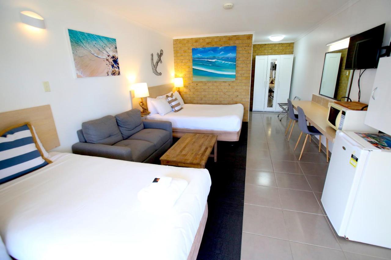 Tweed Harbour Motor Inn Твид-Хедс Экстерьер фото